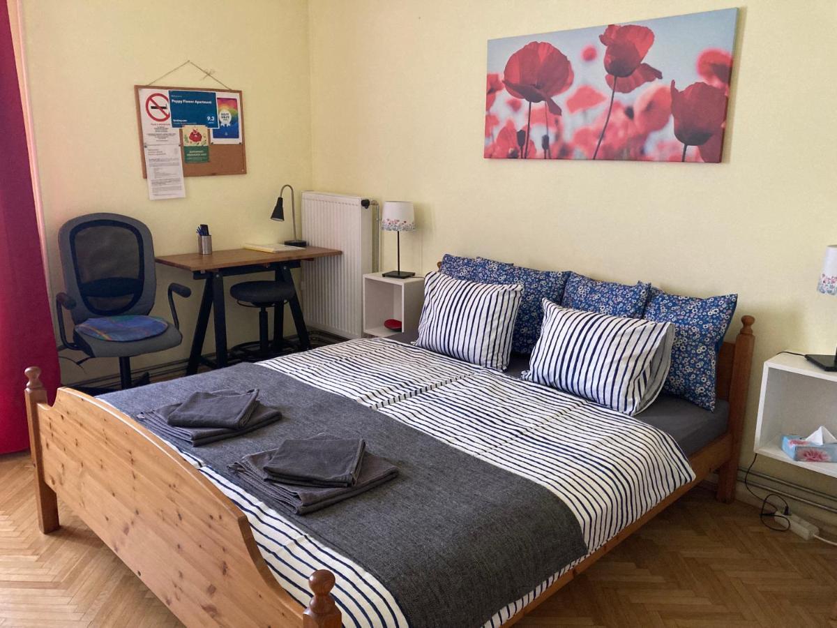 Poppy Flower Apartment Budapesta Exterior foto